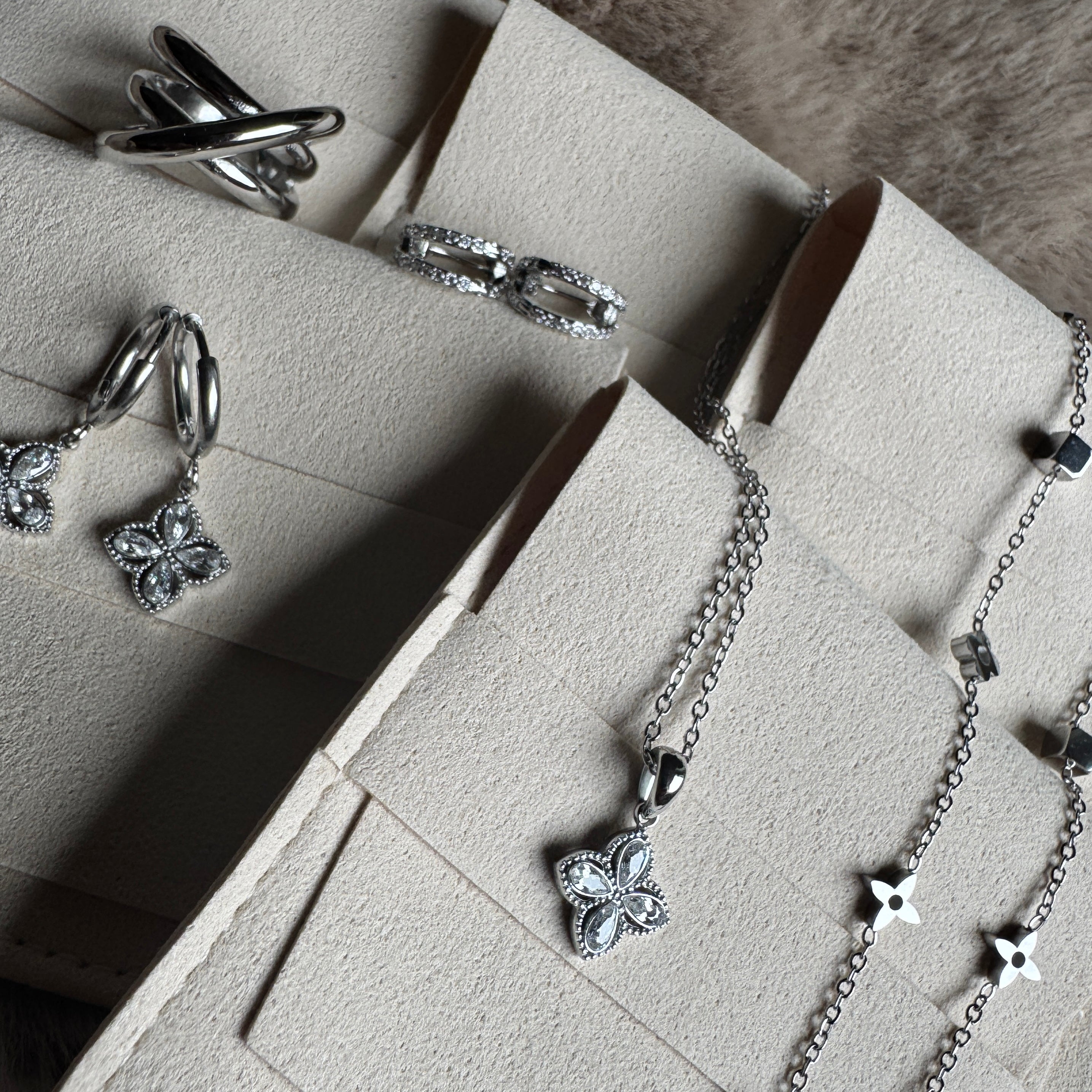 Mystery Box – Schmuck Überraschungsbox (Small | Medium | Large | Xtra Large)