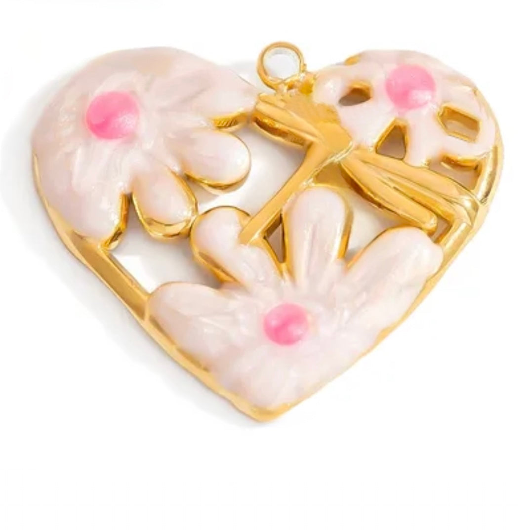 Flower Heart – Herz Anhänger mit floralen Details | Romantischer Schmuck Charm