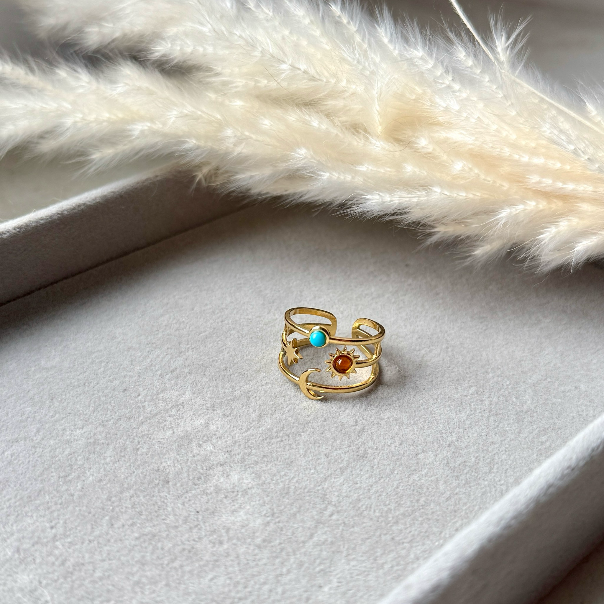 Celestial Harmony – Verstellbarer Ring mit Sonne, Mond & Edelsteinen