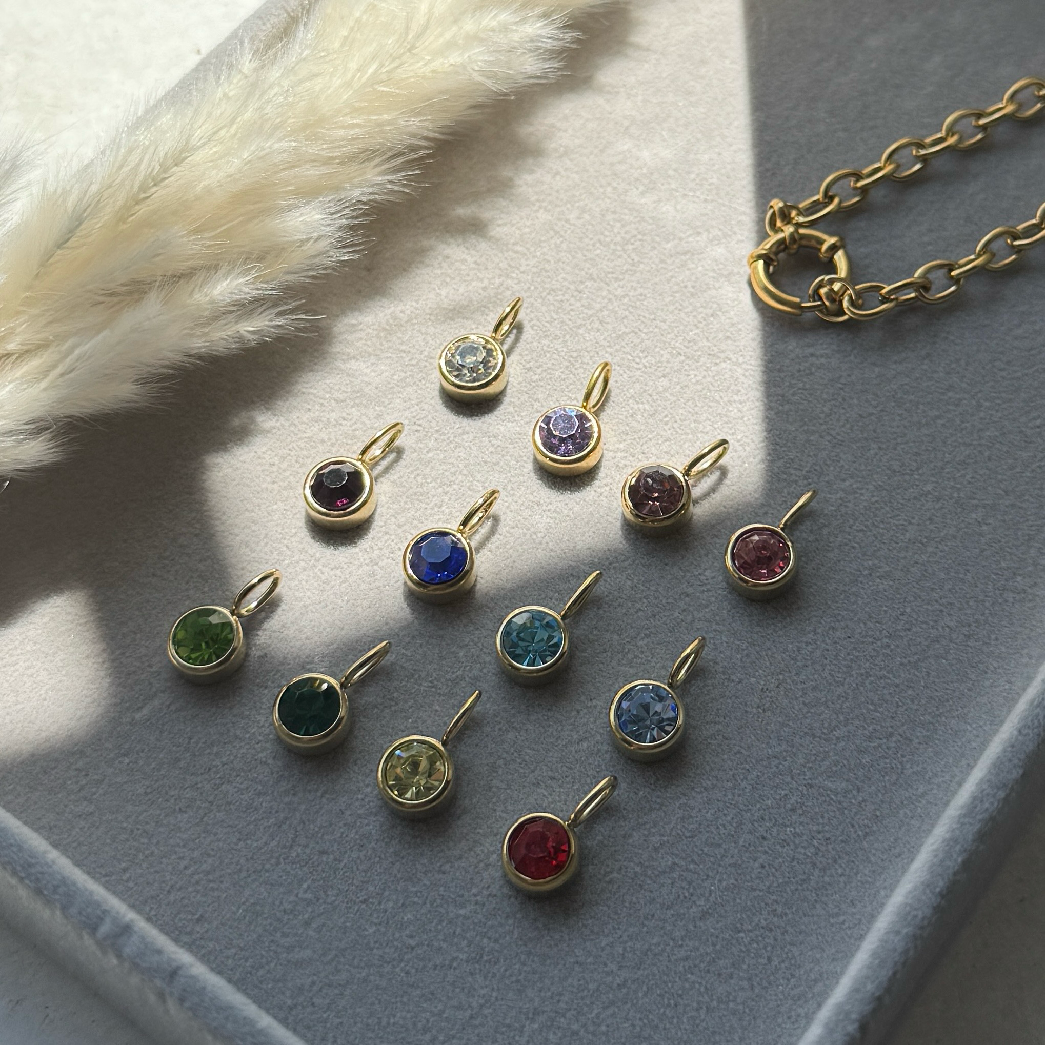 Crystal Drop – Glaskristall-Anhänger in 12 Farben aus Edelstahl | Gold