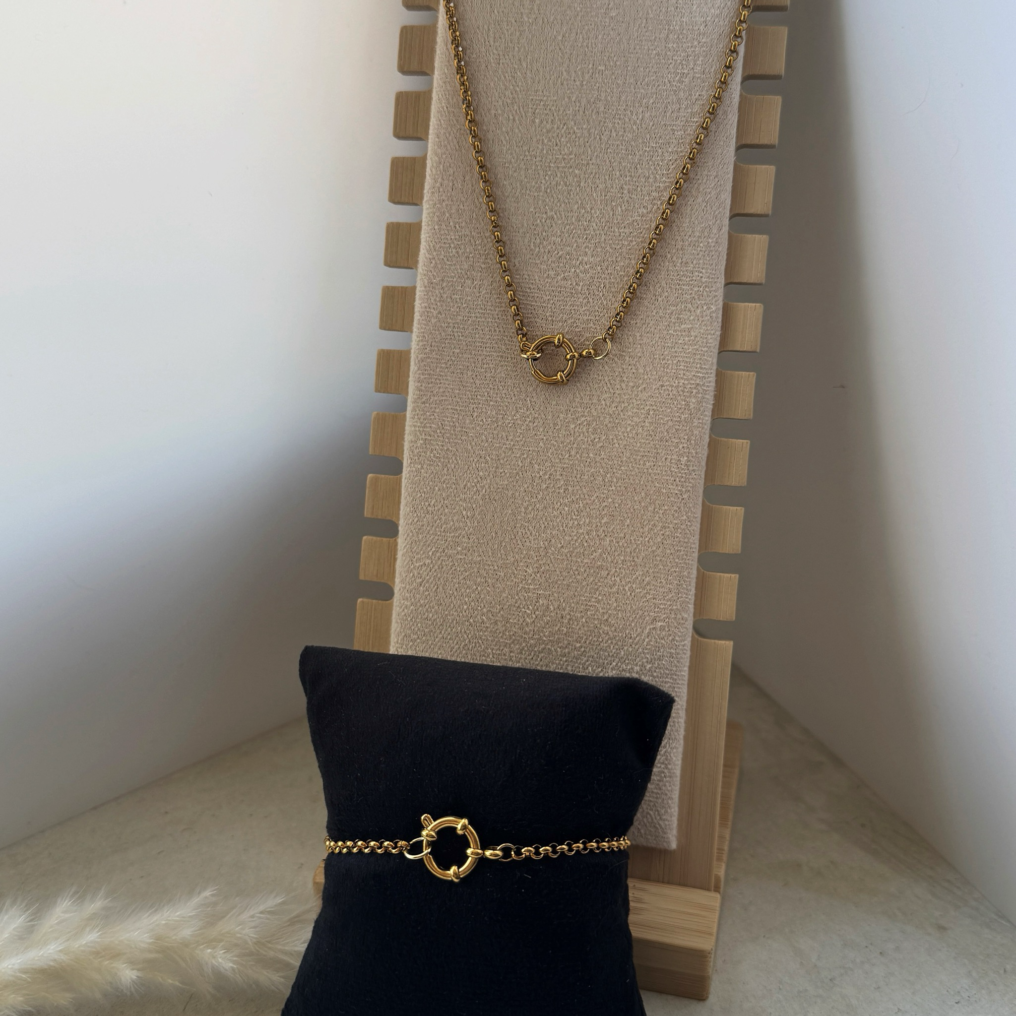 Delicate Shine Set – Feine Charm-Basis aus Edelstahl | Kette & Armband | Gold