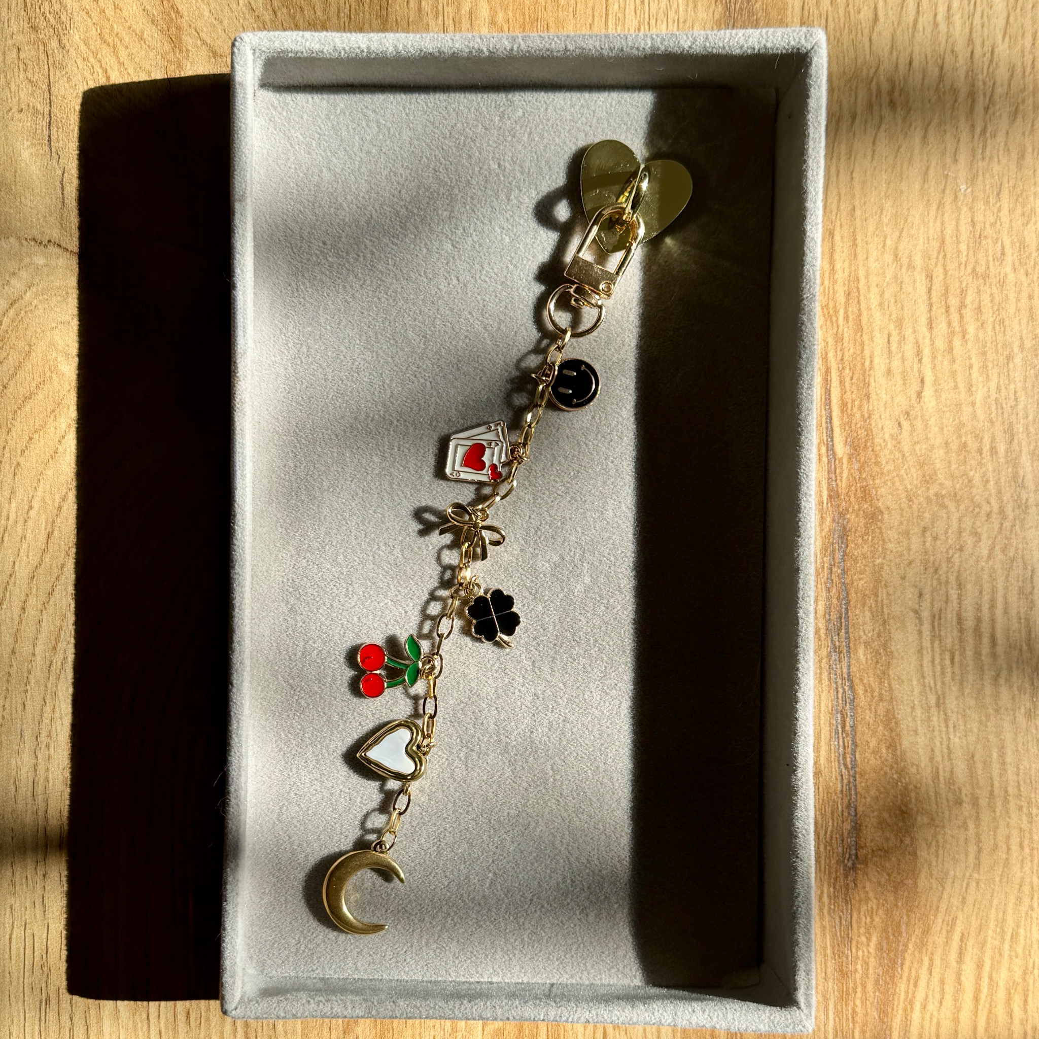 E-Reader Charm-Kette – Individuell gestaltbarer Anhänger in Gold & Silber