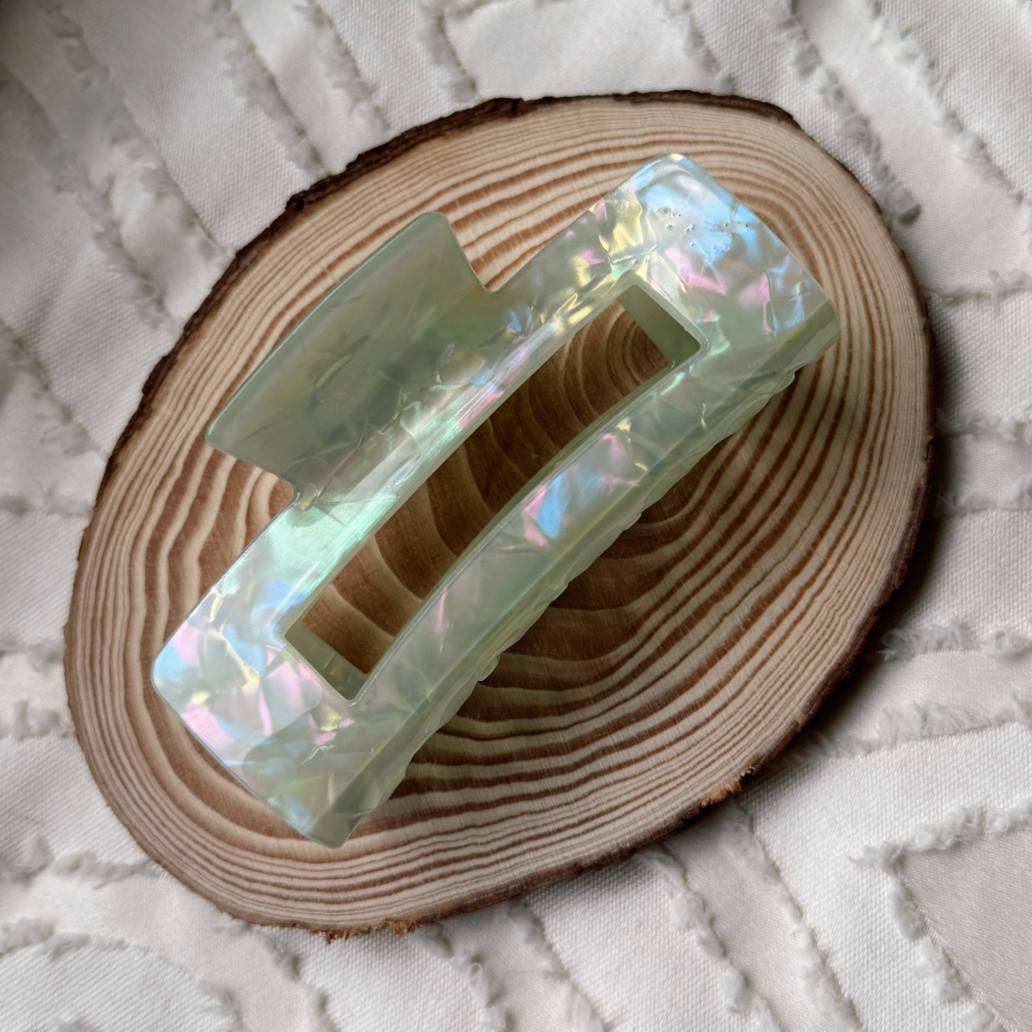 Elira – Haarspange in Mintgrün mit holografischem Glanz