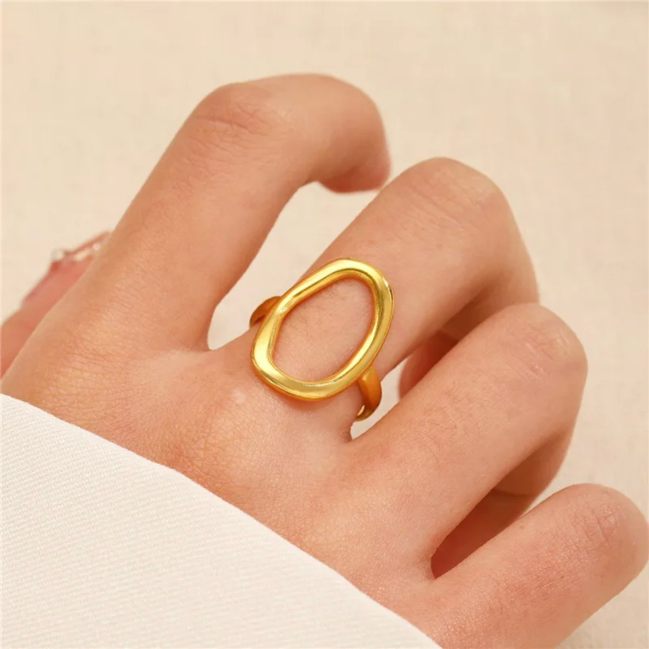 Golden Flow – Edelstahl Ring goldfarben