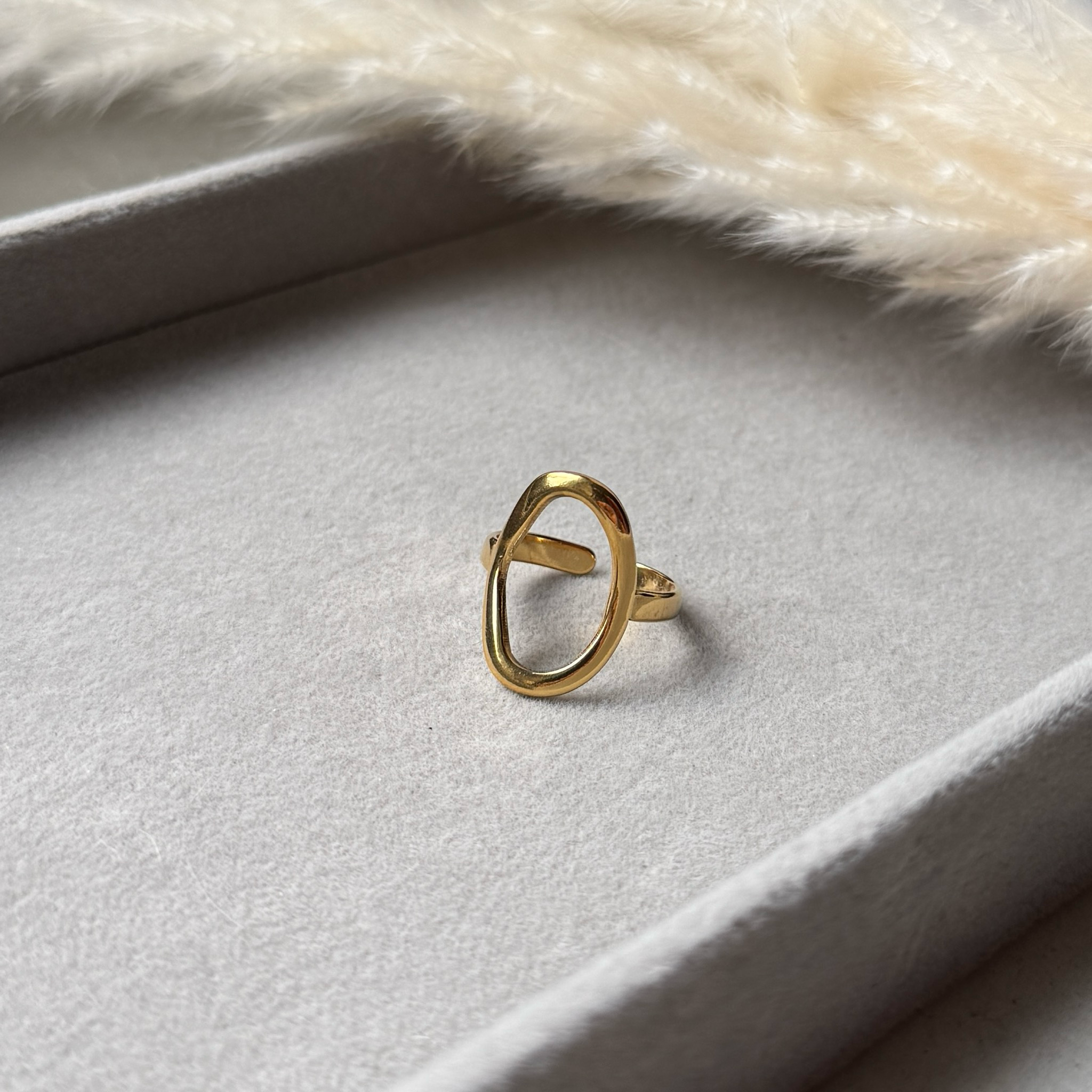 Golden Flow – Edelstahl Ring goldfarben
