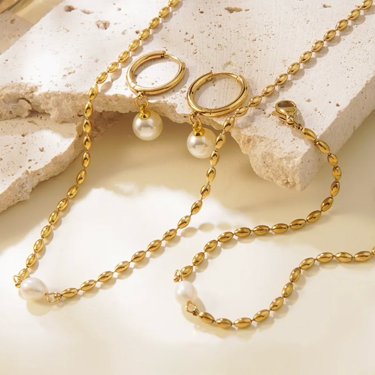 Golden Pearl Set – Edelstahl Schmuck-Set mit Creolen, Kette & Armband