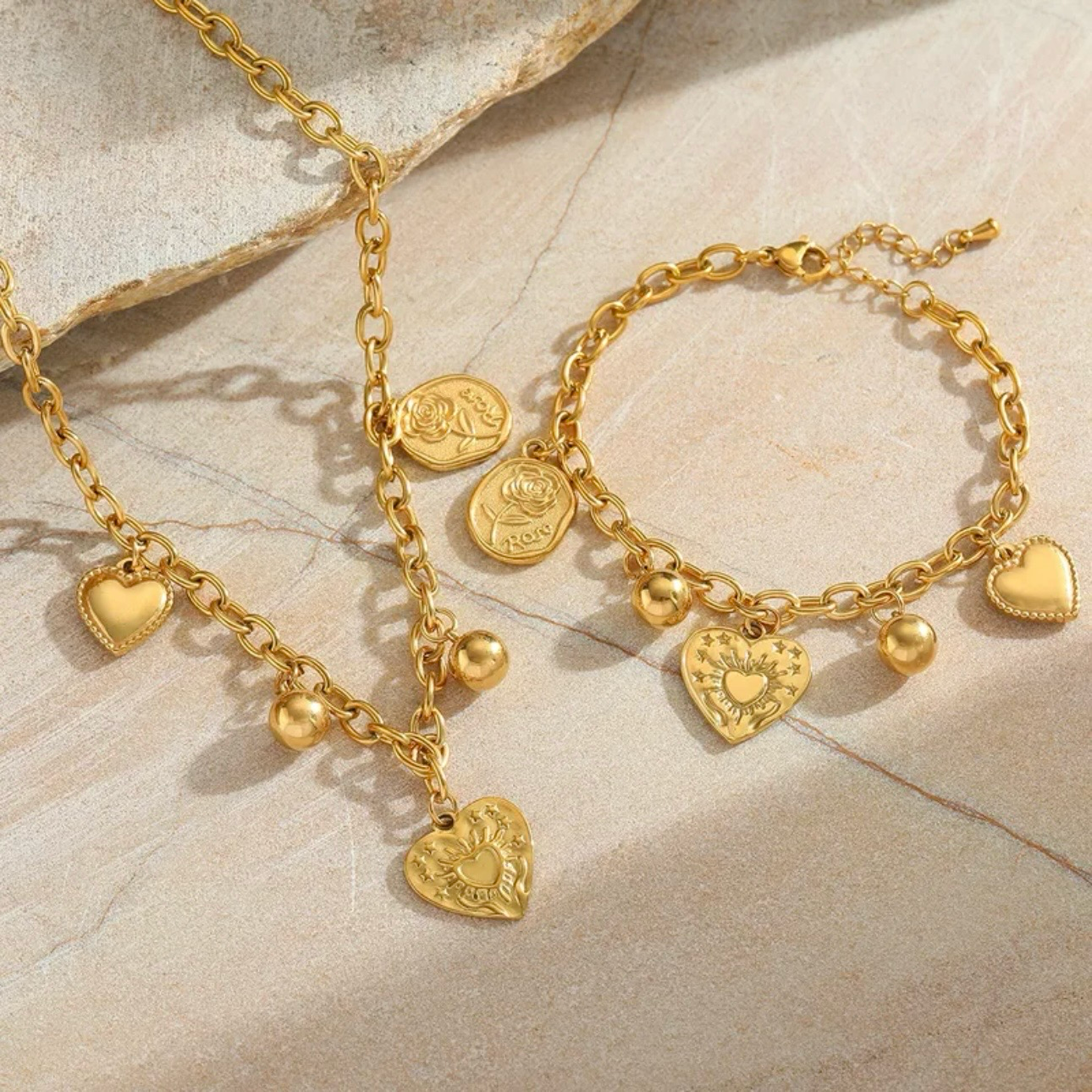 Golden Romance – Edelstahlkette &-armband mit Herz- und Rosen-Charm