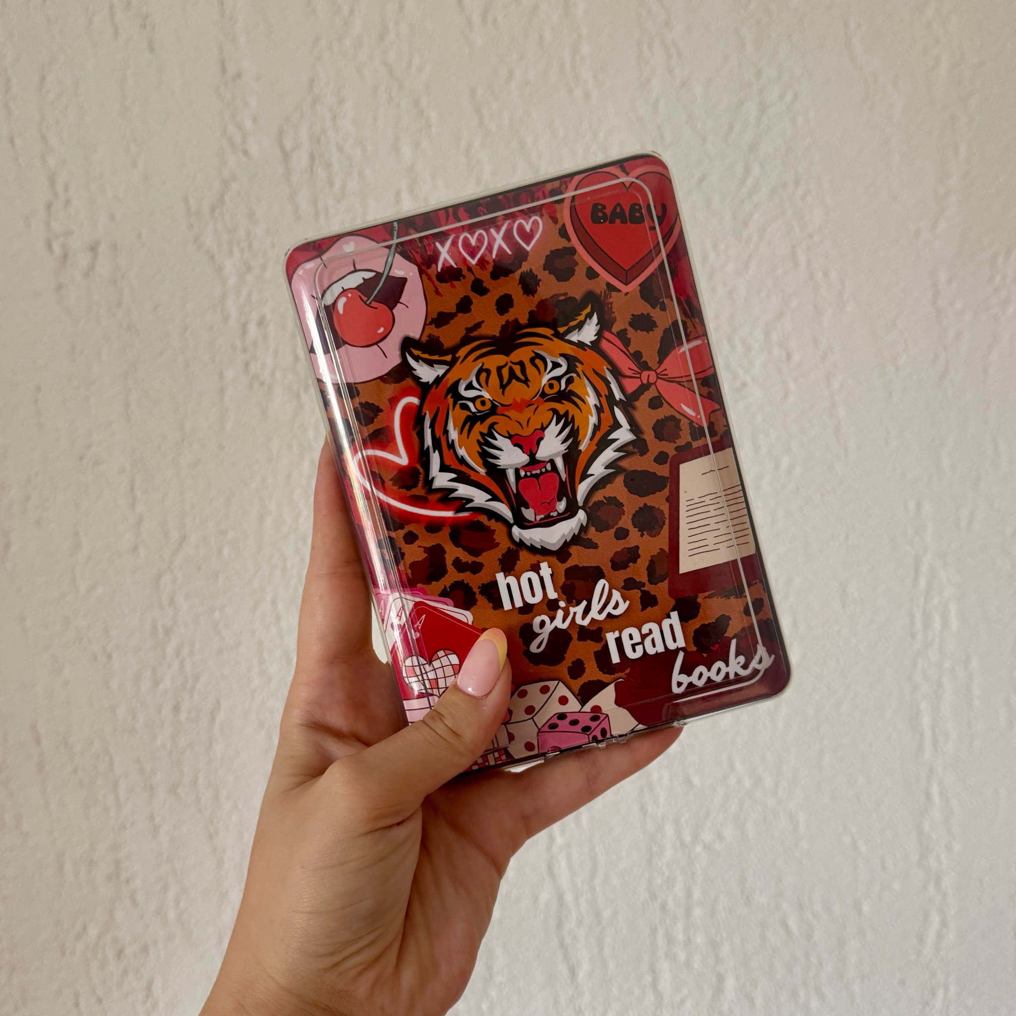 Wild Pages – eReader Insert im Leopard & Tiger Design | Stylisches Motiv für transparente Hüllen