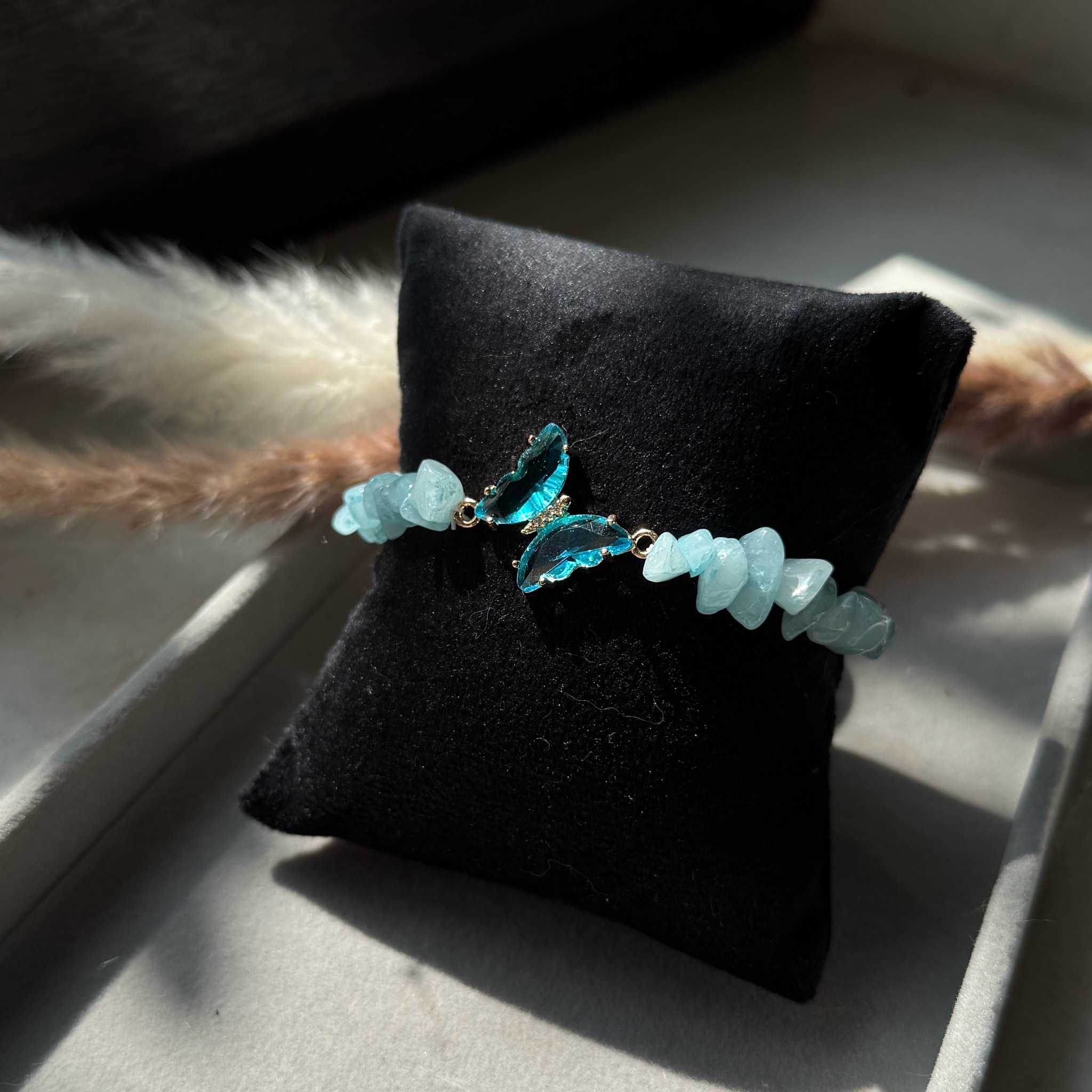 Ocean Wings – Aquamarin Armband mit Schmetterling