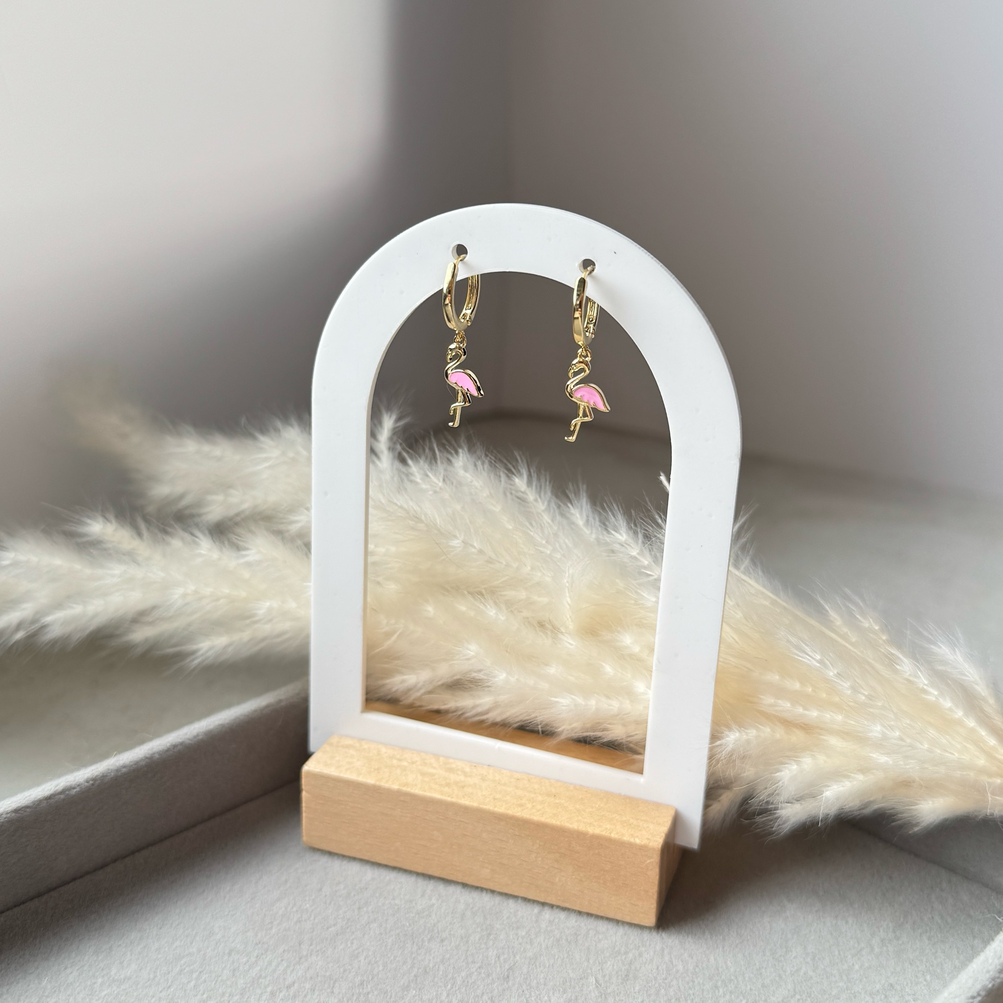 Pink Paradise – Goldene Flamingo Creolen