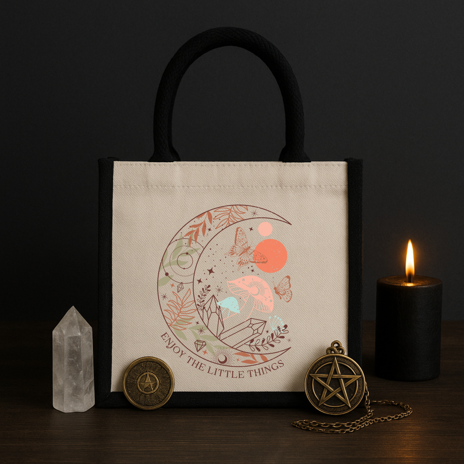Enjoy the Little Things – Jutetasche mit spirituellem Mond & Schmetterlings-Design