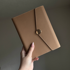 Personalisiertes A5 Ringbuch aus PU Leder | braun